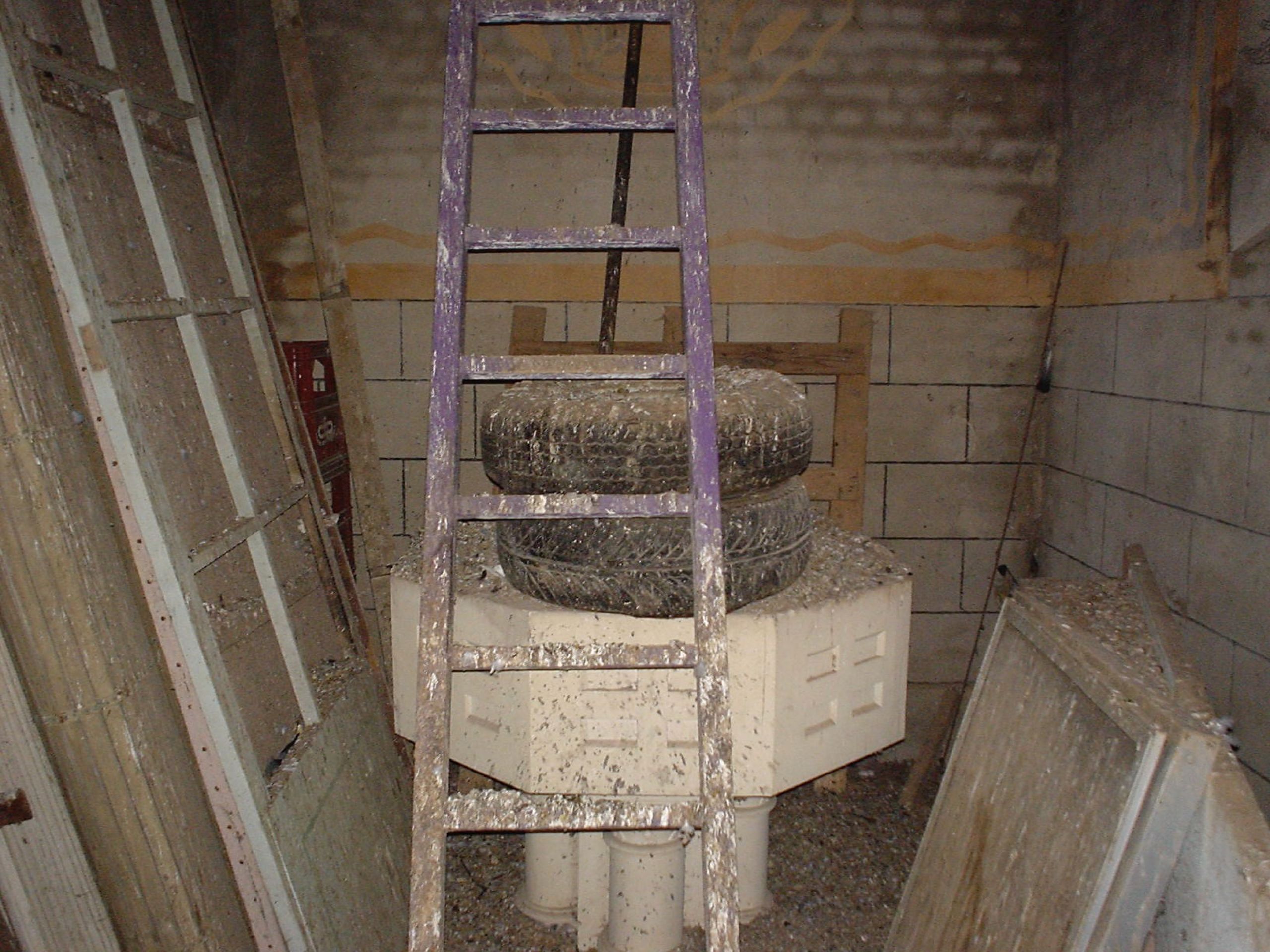 La iglesia de Becquincourt durante sus años de abandono